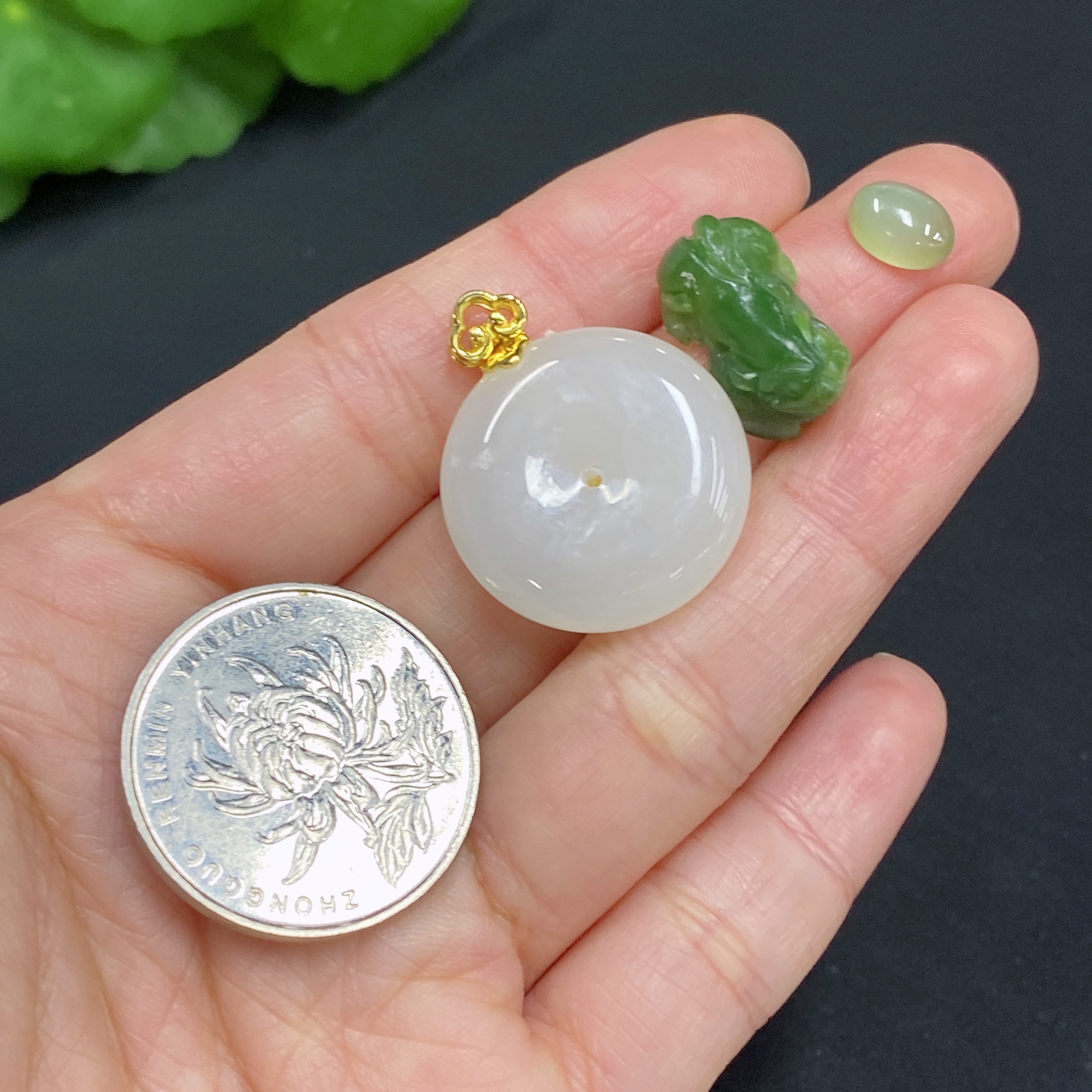 H29407516 Hetian Jade Pendant Non-Gold Total Weight Approx. 8g