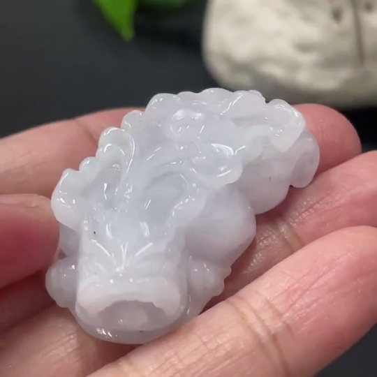F30494080 Jadeite Pi Xiu pendant, total weight approx. 18.92g