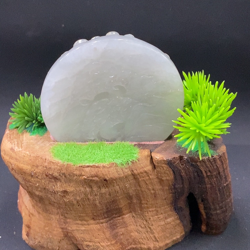 F29411879 Jadeite Ornament with Base