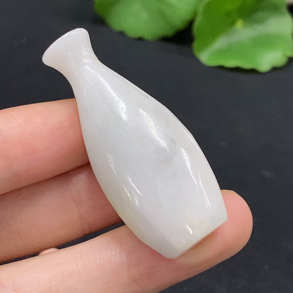 F32788094 Jadeite Pendant Vase Total Weight Approx. 18.82g