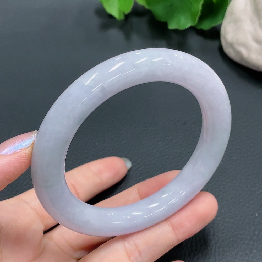 F22528624 Jadeite Bangle Size 57mm with Crack Total Weight 70.492g