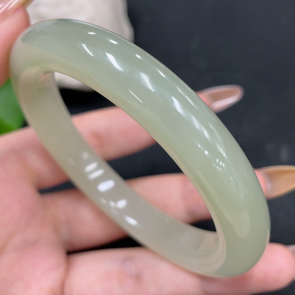 H31663755 Hetian Jade Round Bracelet, Loop Size 58.8, Total Weight Approx. 58.5g