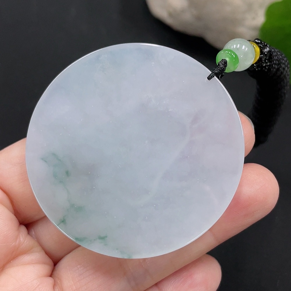 F27152913 Jadeite Guanyin Pendant