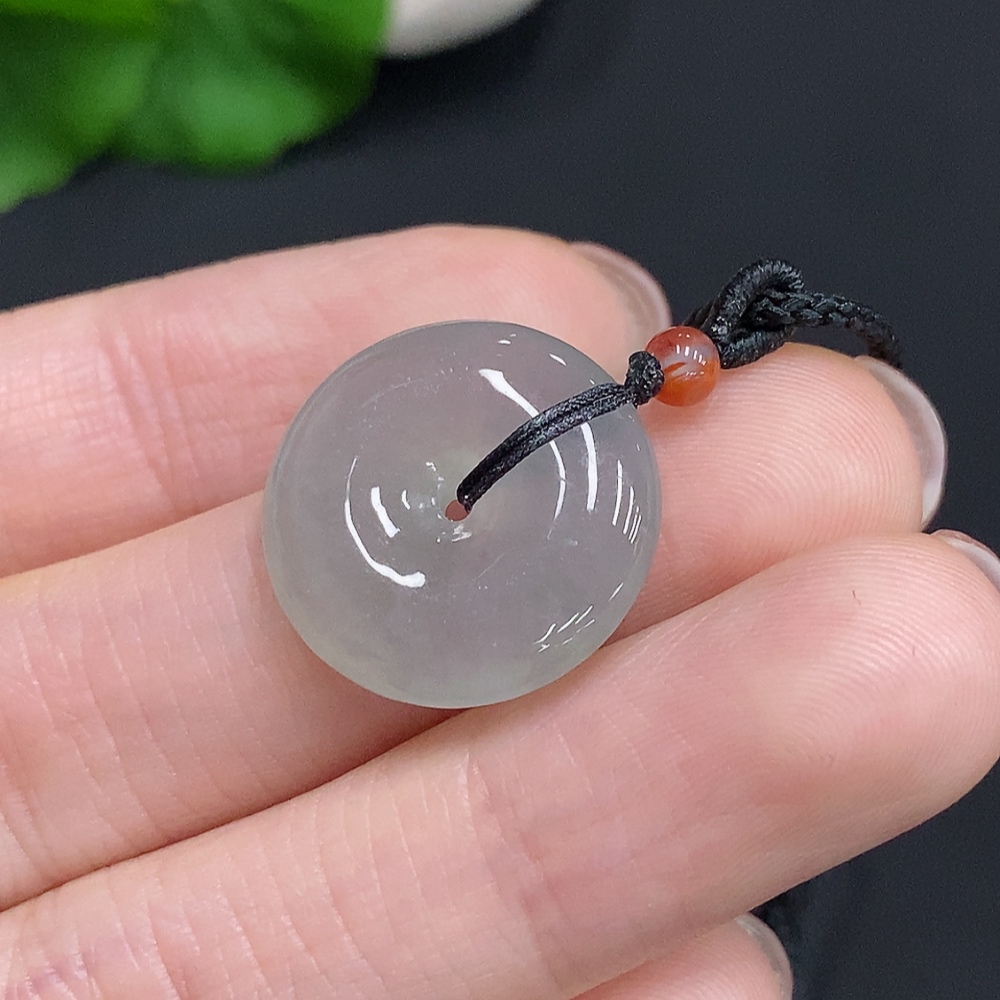 F35124944 Jadeite Peace Knot with Cord, Total Weight Approx. 5g