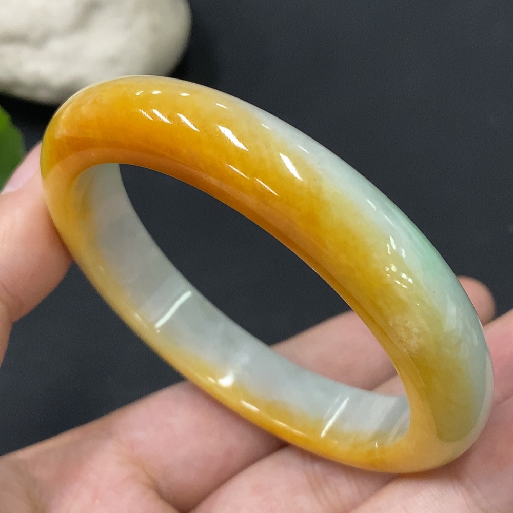 F28290911 Jadeite Round Bangle Size 54.8 Total Weight Approx. 50.07g Color Origin Undetermined