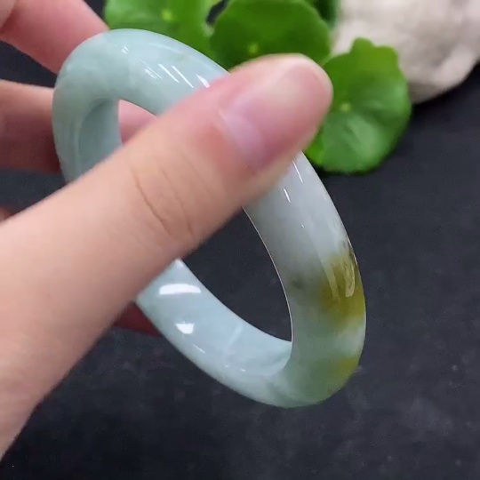 F33946332 Jadeite Round Bangle Size 54.8 Total Weight Approx. 61.4g Yellow Part Color Origin Undetermined
