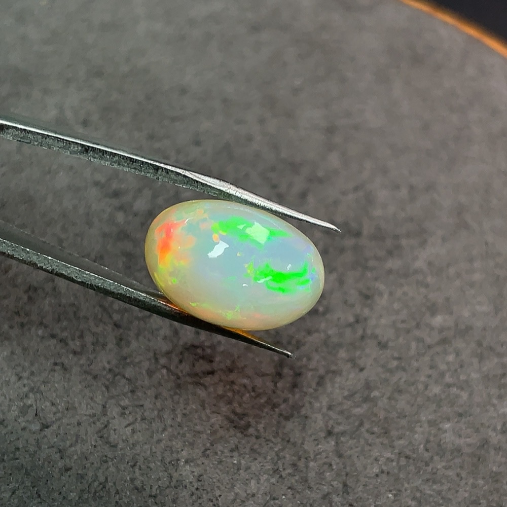 C34038552 Opal Rough Stone Total Weight Approx. 7.77 Carats