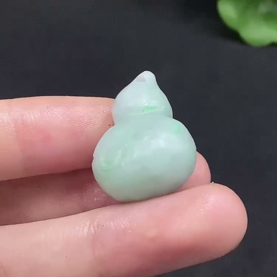 F34029197 Jadeite rough pendant gourd total weight about 8.8g
