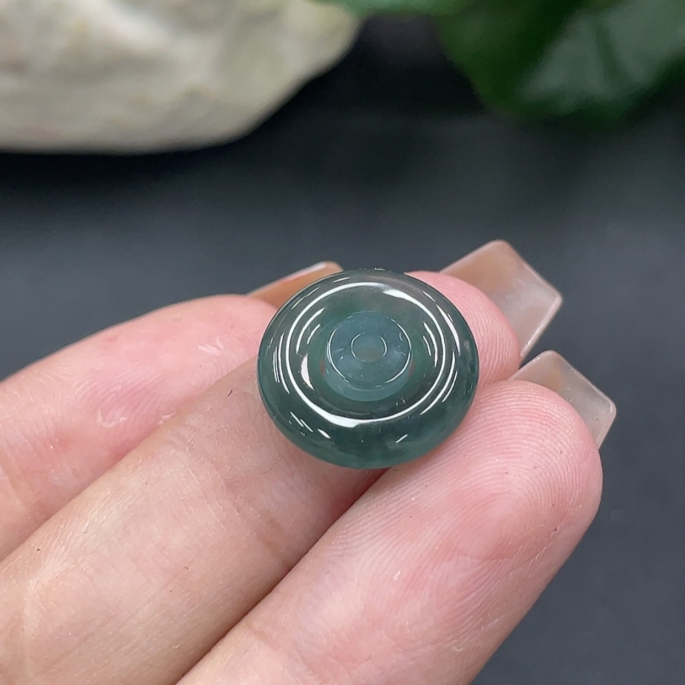 F12374952 Jadeite Mother-and-Son Button Pendant
