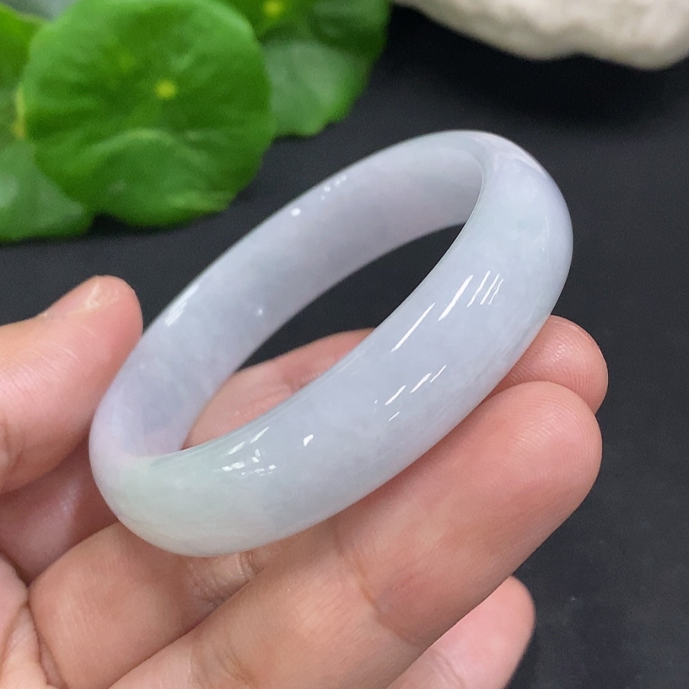 F34050698 Jadeite Concubine Bracelet, Total Weight Approx. 29.3g, Size 52.3/45.8