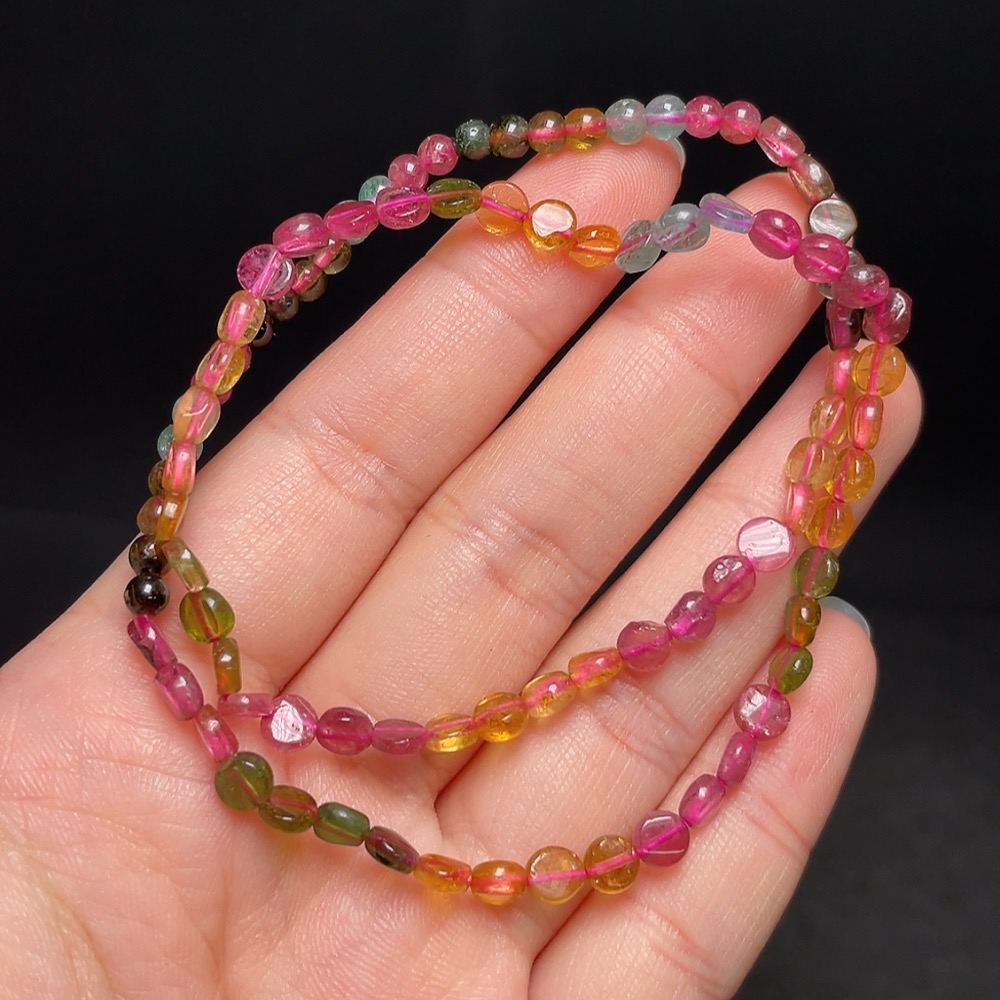 C29384823 Tourmaline Necklace with Visible Organic Matter, Total Weight Approx. 7.6g, Stone Size 4.4mm