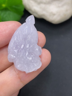 F41927089 翡翠白菜挂件 货品总重约10.5克