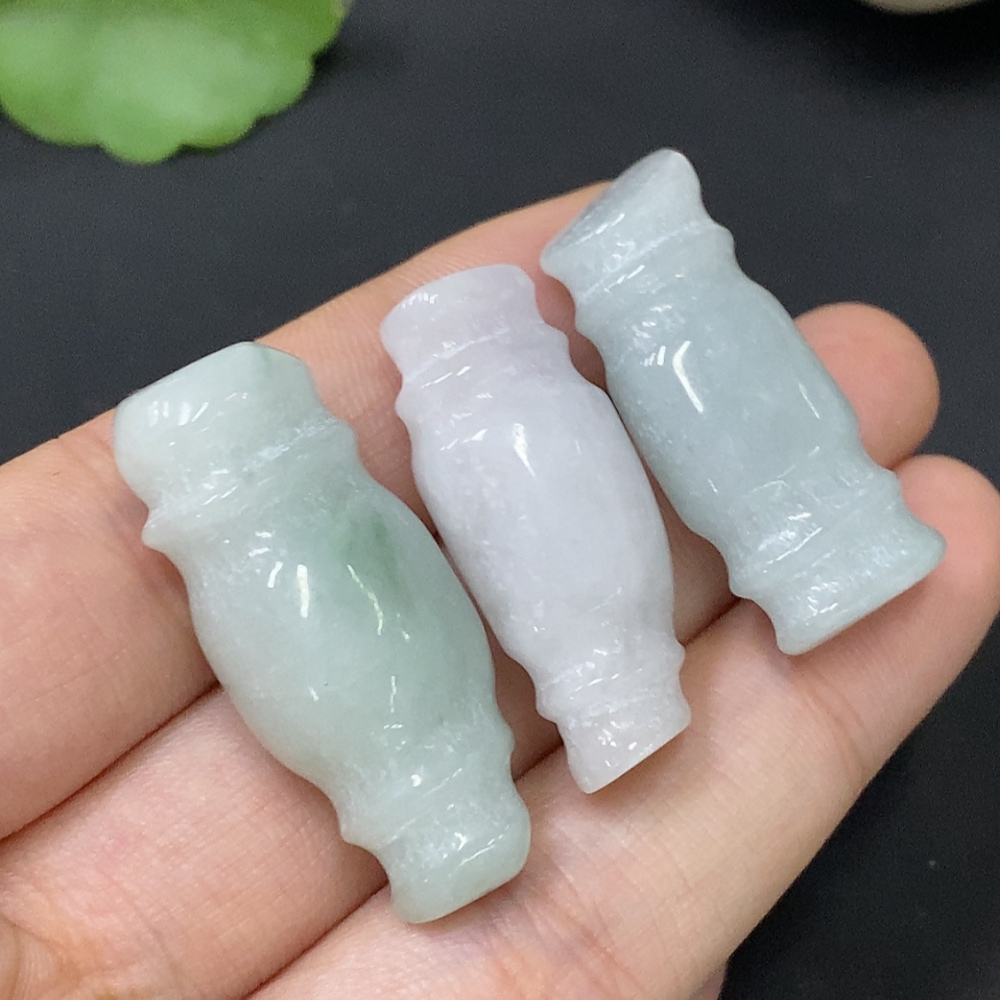 F28198661 Jadeite Pendant Sell as a Lot