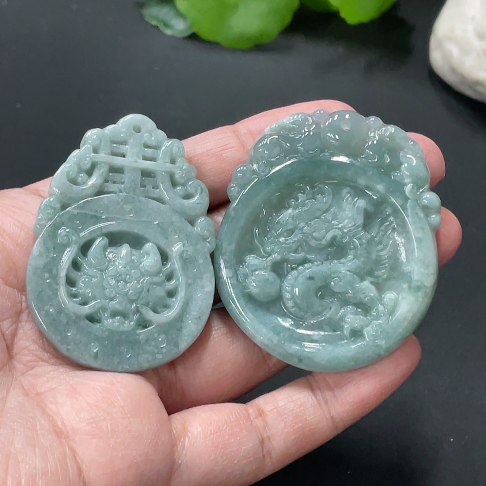 F32769599 Jadeite Pendants Sell as a Lot