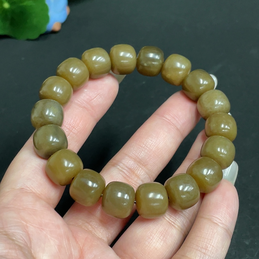 H28244218 Hetian Jade Bracelet, Approx. 11.7mm Beads, Total Weight Approx. 50.9g