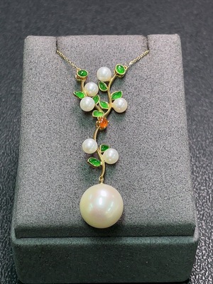 C33891713 18K Pearl Necklace with Jadeite (Color Origin Undetermined - Red) Total Weight Approx. 7.63g Size 4.5-13mm