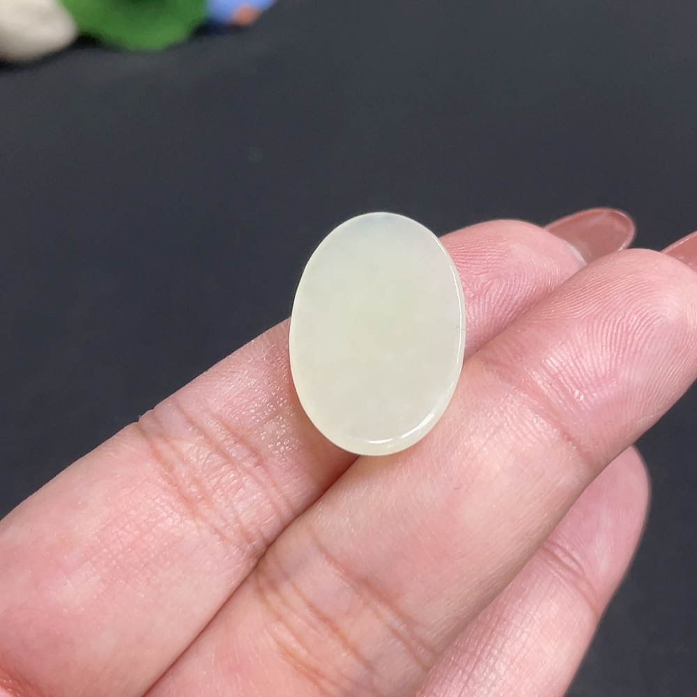 H34011439 Hetian Jade cabochon, total weight approx. 3.2g