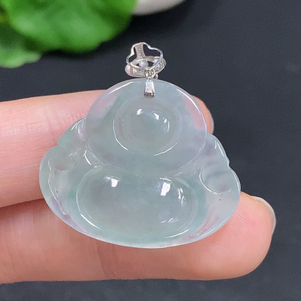 F31687980 JadeiteBuddha Pendant with 18K Gold Clasp, Total Weight Approximately 6.2g