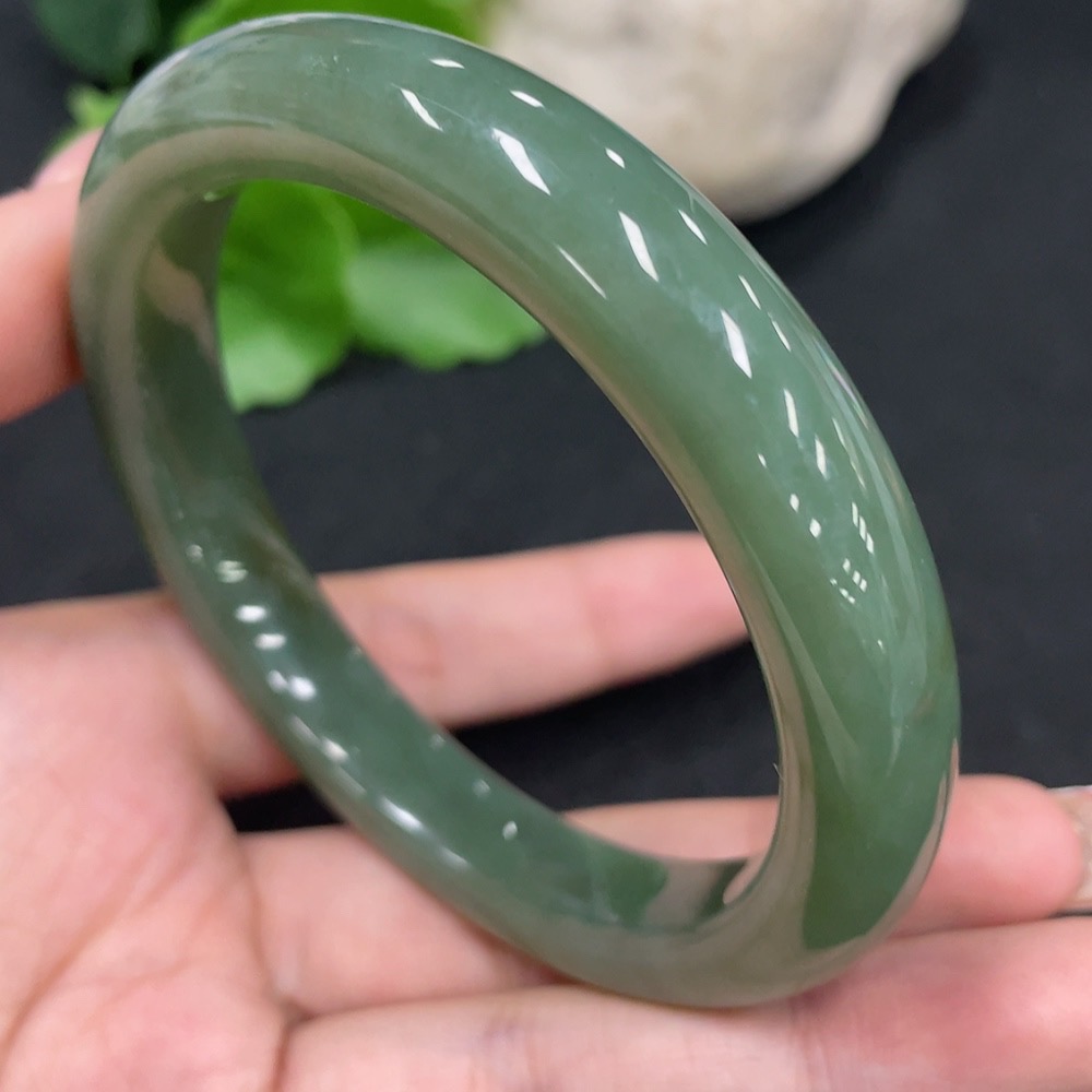 H34062927 Hetian Jade Round Bracelet Size 60.4 Total Weight Approx. 55.1g