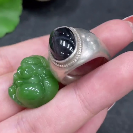 H34980229 Hetian Jade Pendant + Openable Inlaid Ring Non-Gold Total Weight Approx. 13.6g