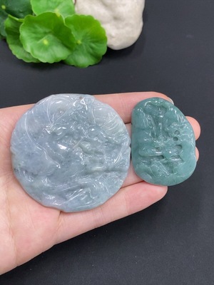 F35160846 翡翠挂件一手走