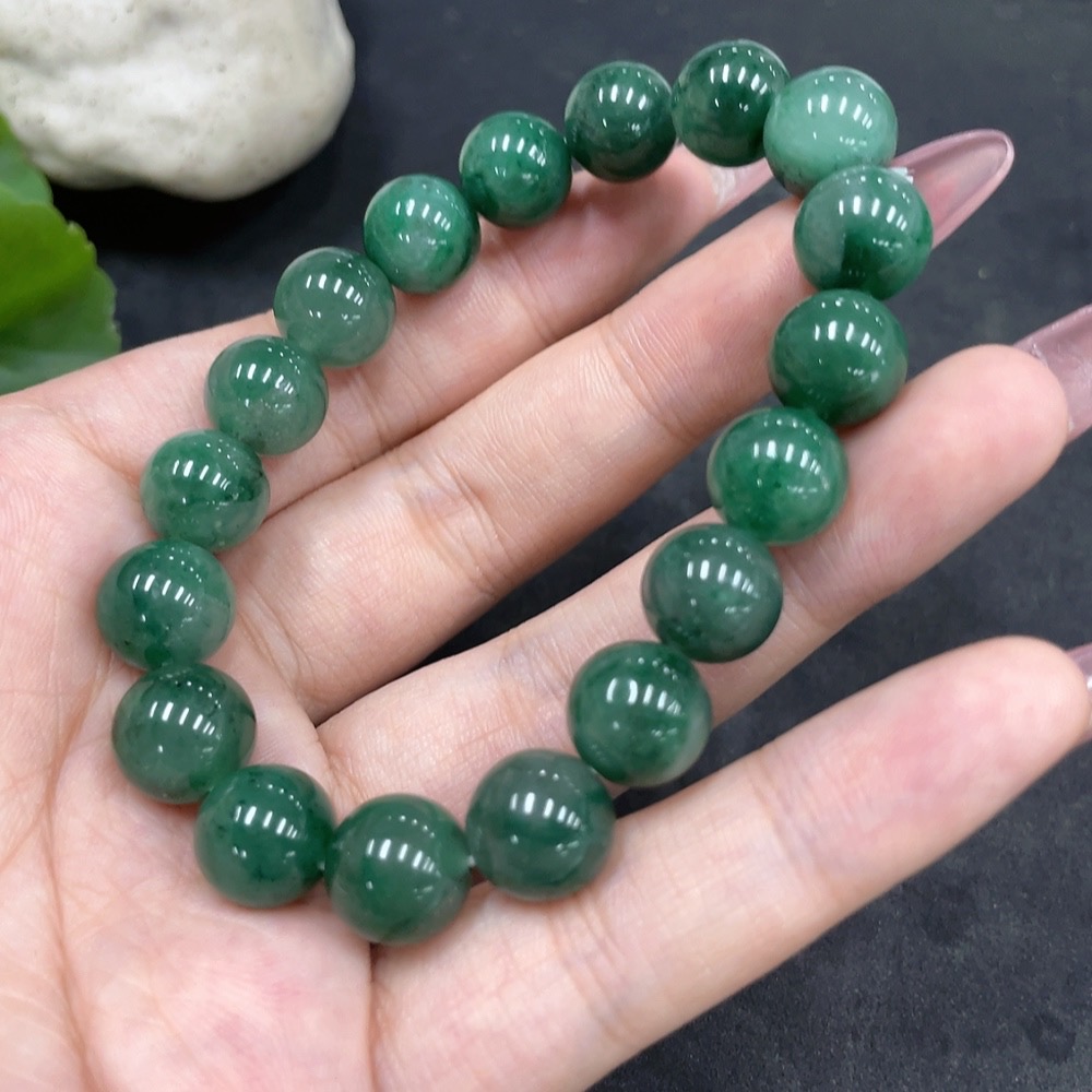H33842087 African Emerald (Dulong Jade)