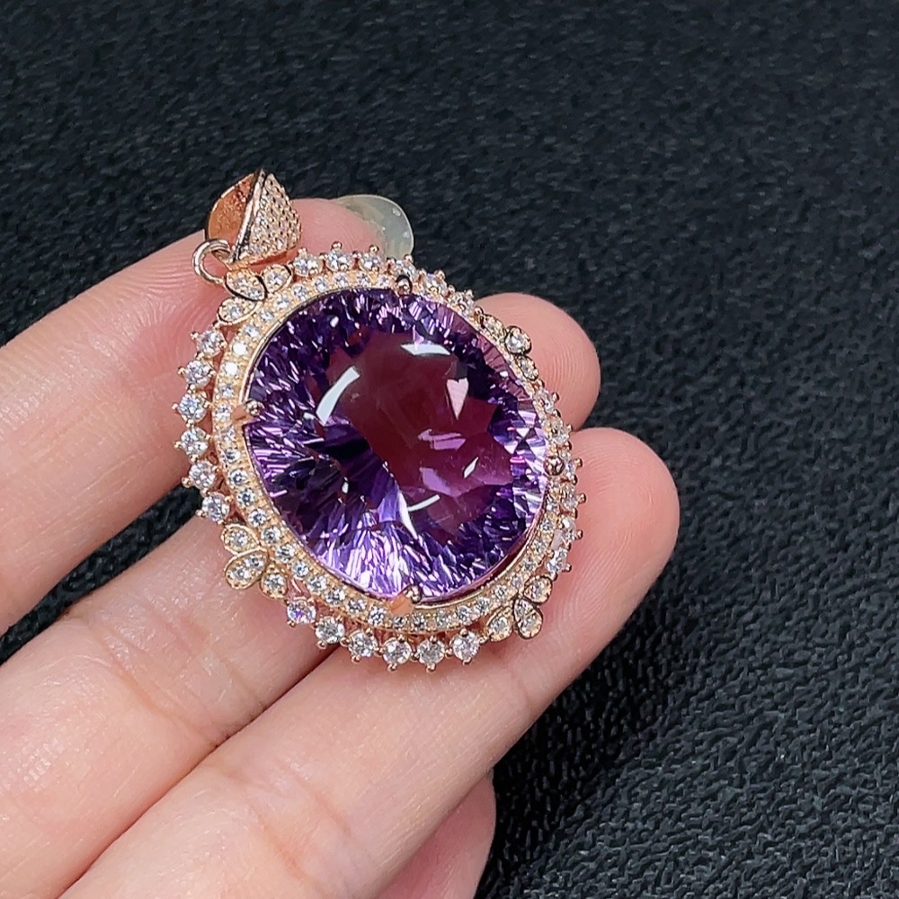 C34006703 Crystal Pendant Non-Gold Total Weight Approx. 15.08g