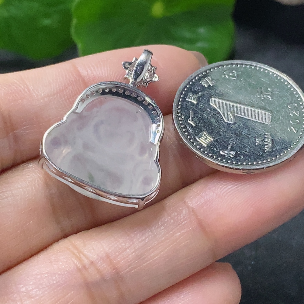 F34042651 Jadeite Inlaid Buddha Pendant 18k Total Weight Approx. 3.72g