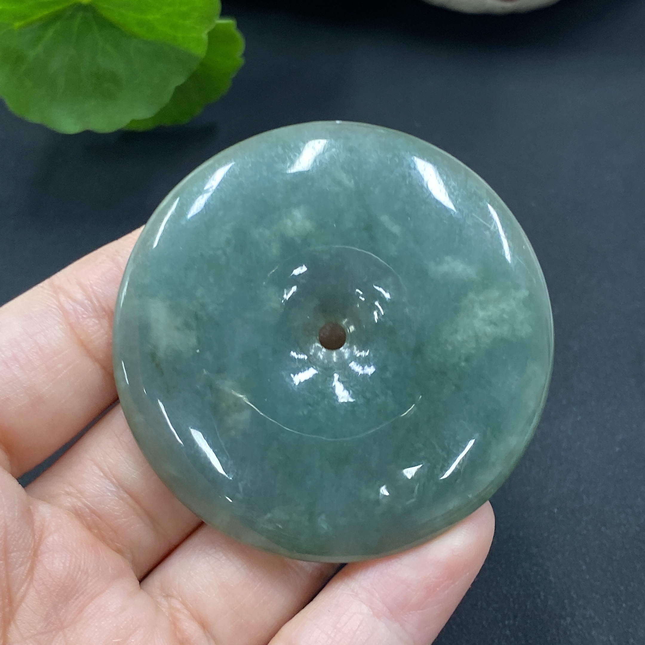 F09570552 Jadeite Pendant Peace Button