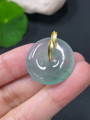 F32710651 Jadeite Pendant Peace Knot 18k Total Weight Approx. 3.69g