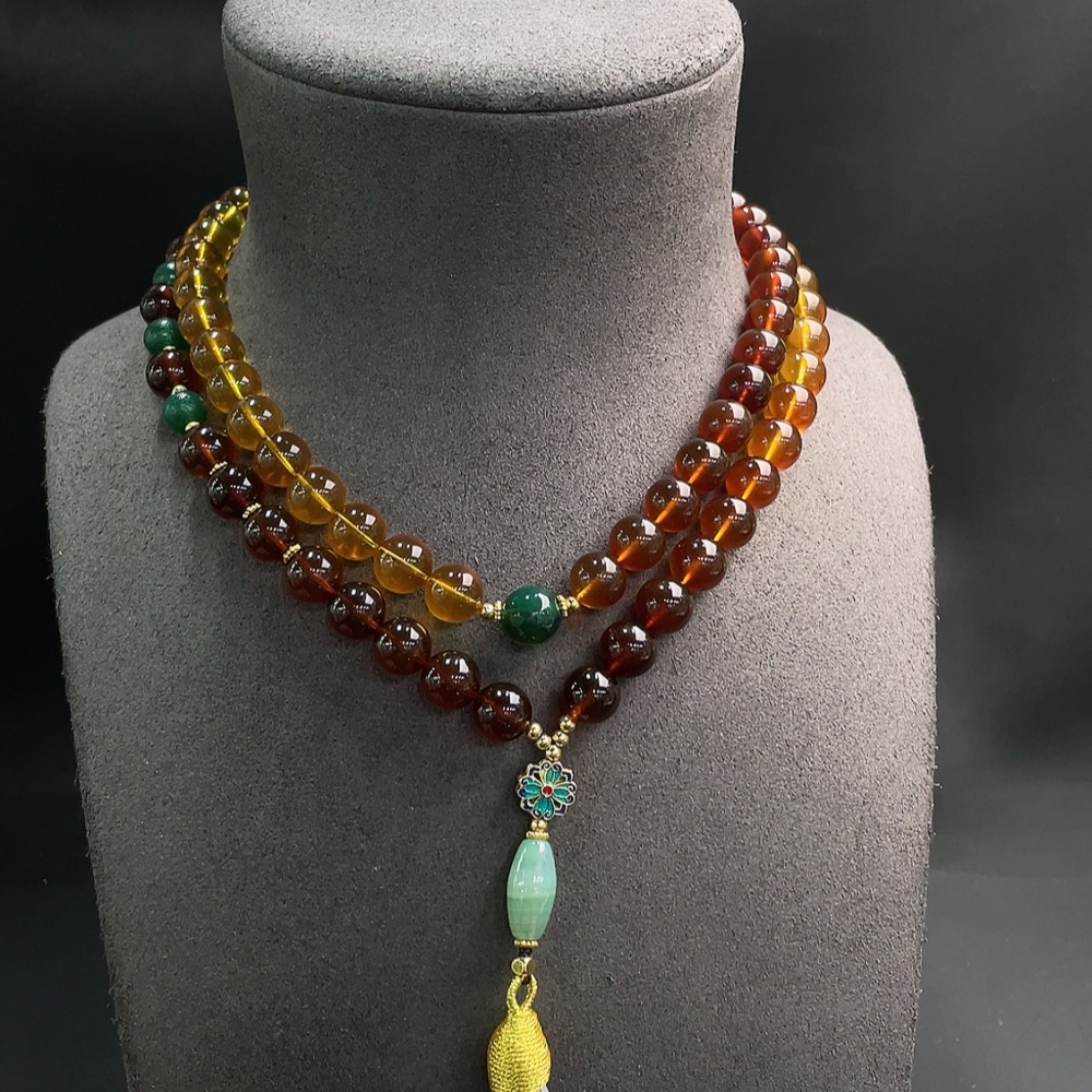 C19166965 Amber Beeswax Bead Strand Non-Gold Setting Approx. 9.8mm Total Weight About 55.45g Non-Amber Matching Beads
