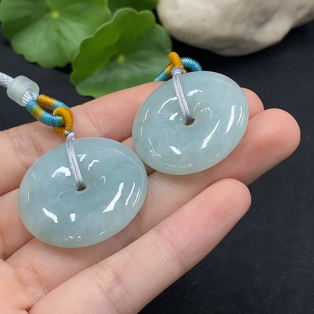 F32819237 JadeitePeace Pendant