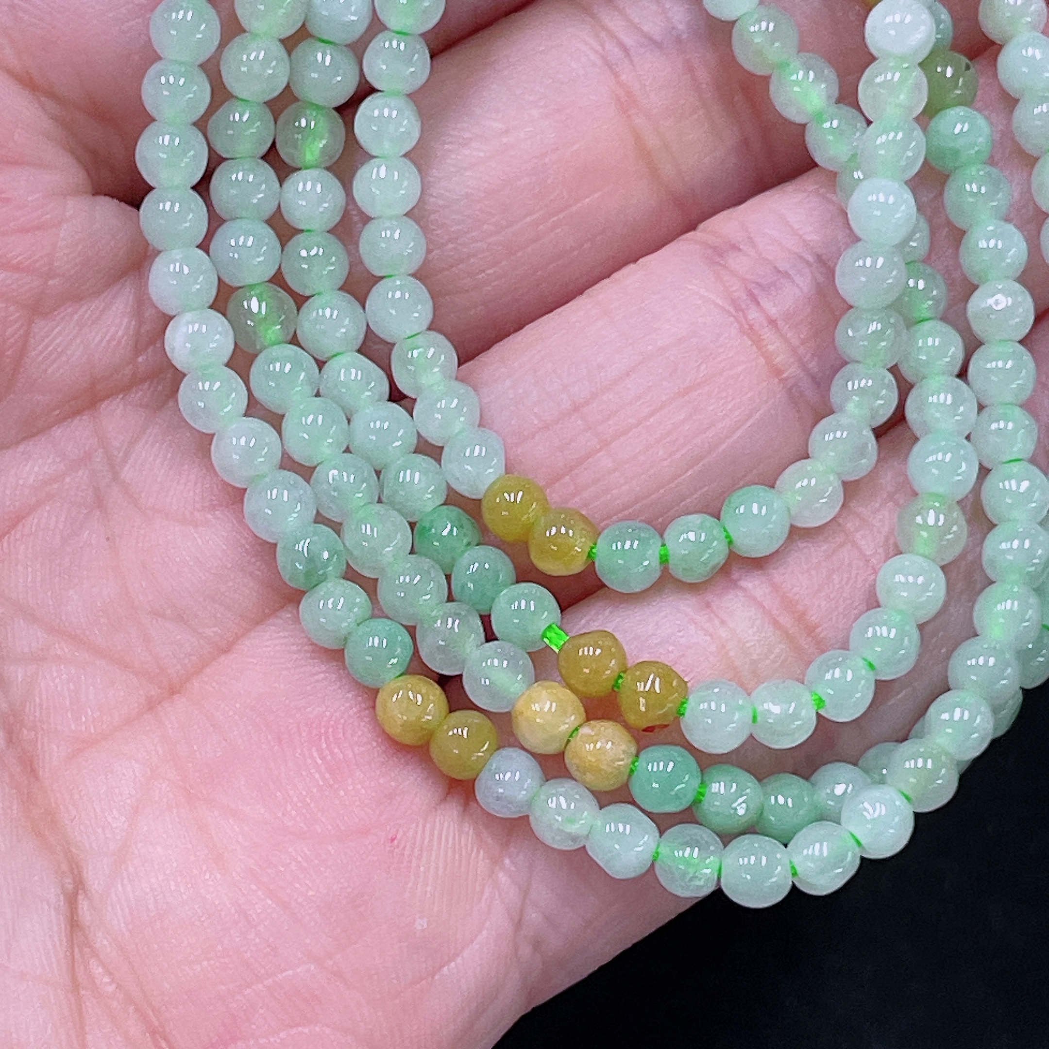 F33919995 Jadeite Beaded Necklace Approx. 3.9mm Total Weight Approx. 15.39g Yellow Beads Non-Grade A