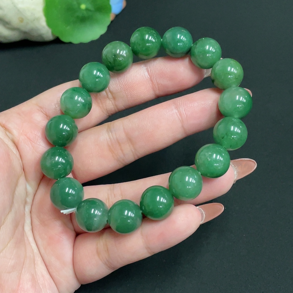H34073848 African Emerald (Dulong Jade)