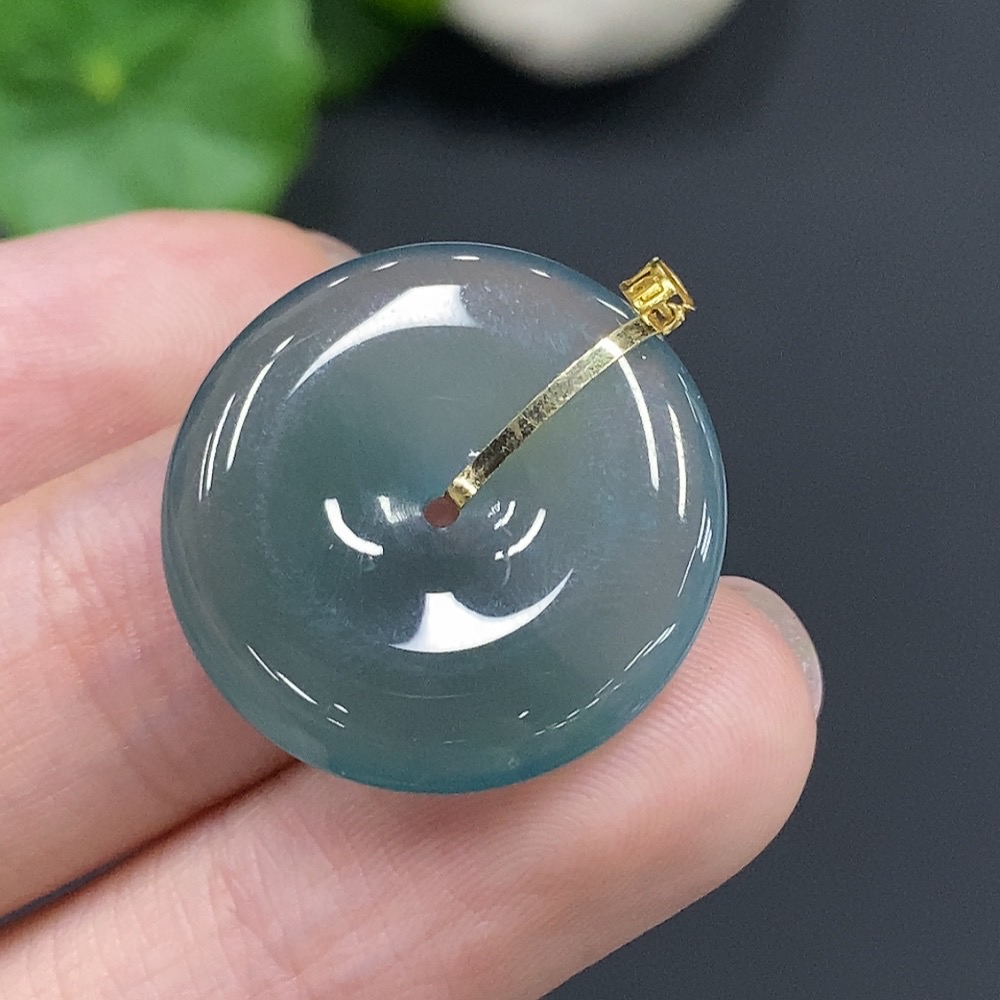 F17892938 Jadeite Safety Buckle with 18k Gold Clasp, Total Weight 4.271g