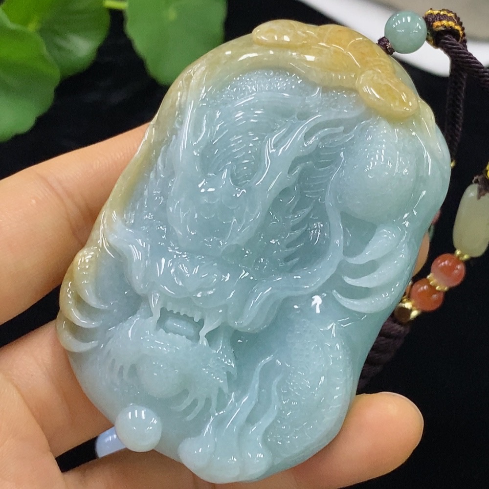 F34948973 Jadeite Dragon Pendant Total Weight Approx. 148.71g (Including Rope Weight) Yellow Part Color Origin Undetermined