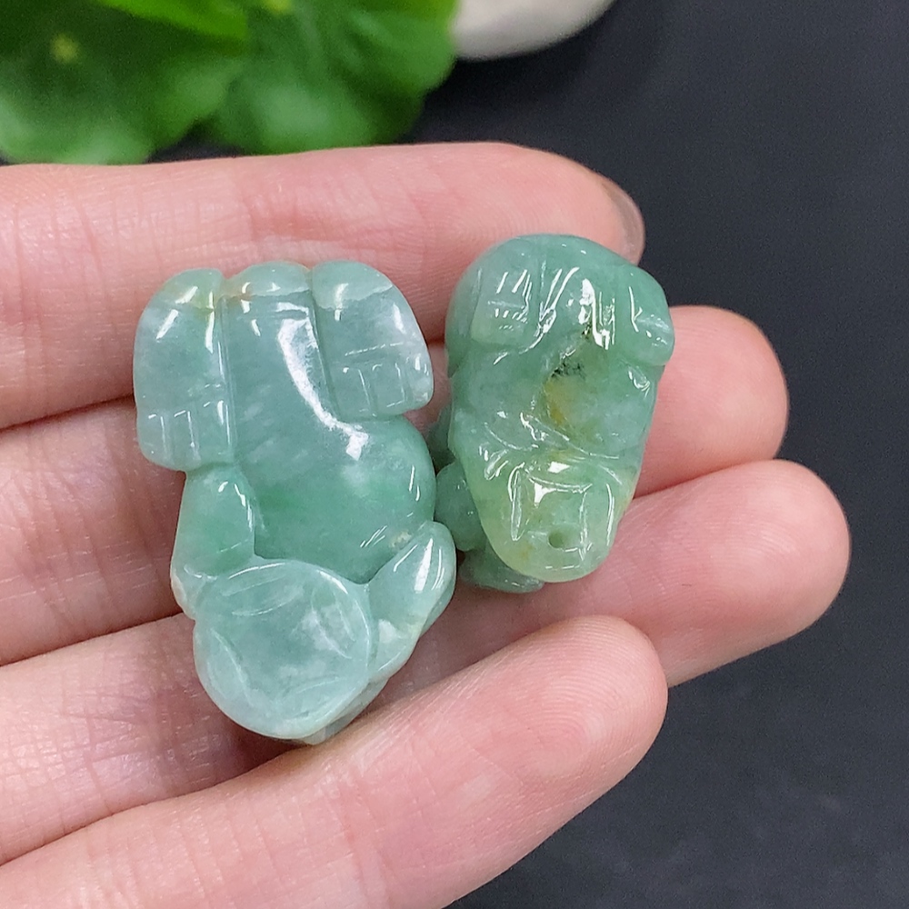 F35078833 Jadeite Pendants Sell as a Lot