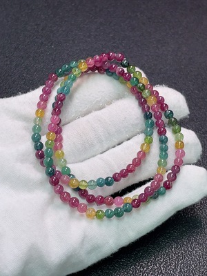 C33922632 Tourmaline bead strand with visible organic matter, total weight approx. 15.48g, bead size approx. 4mm