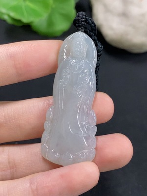 F46601026 翡翠观音挂件 货品总重约11.11g