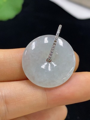 F35094655 Jadeite Safety Buckle Pendant Non-Gold Total Weight Approximately 5g