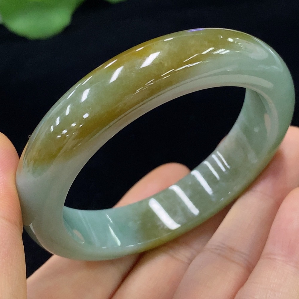 F33928542 Jadeite Round Bracelet 53.8 Size Total Weight Approx. 60.46g Yellow Part Color Origin Undetermined
