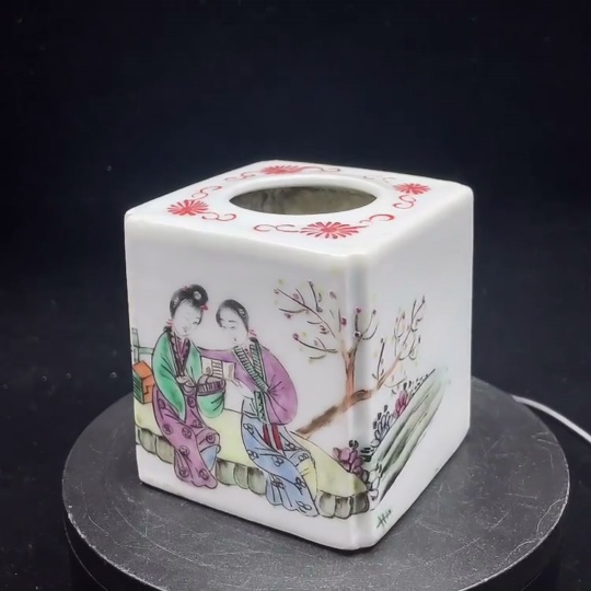 W33937587 Porcelain, Mint Condition, Modern Painted Figural Covered Box, Size as per Actual Item