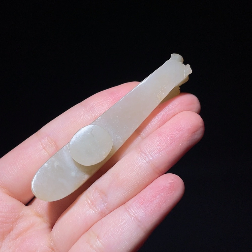W32716727 Ming Dynasty Hetian Jade Dragon Head Belt Hook (Chongqing Gegu Rating)