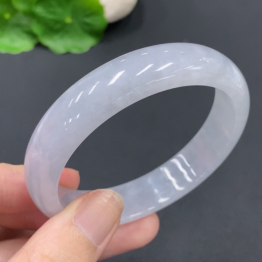 F21320868 Jadeite Round Bangle Size 55.5 Total Weight 46.978g