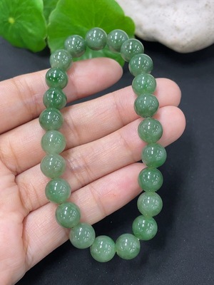 F41934816 翡翠手串 卡8mm左右 货品总约重20.79g