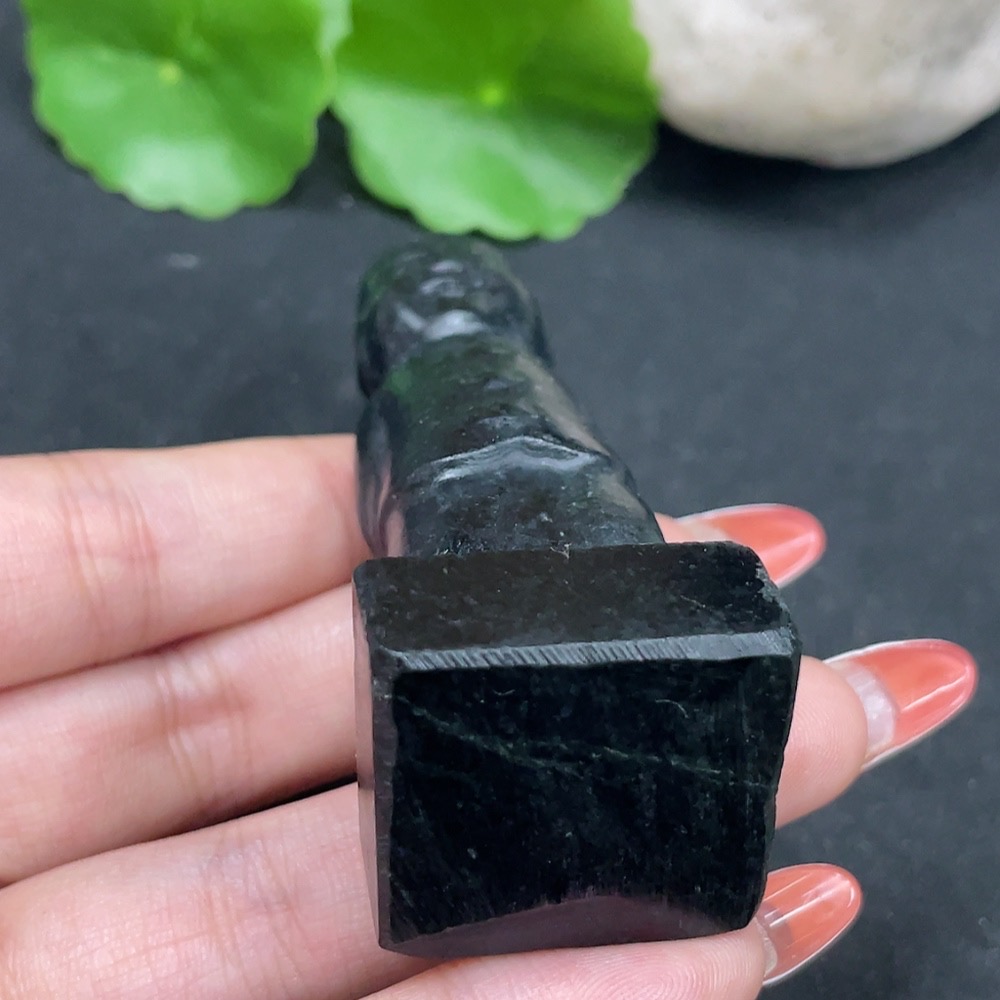 H35084232 Hetian Jade Ornament Shopkeeper Color Origin Undetermined Contains Other Mineral Components Total Weight Approximately 80g