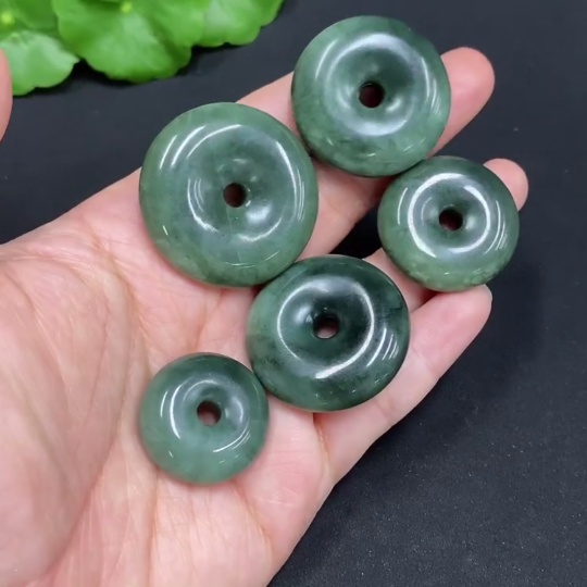 H30572148 Hetian Jade Pendant, Peace Buckle, Total Weight Approx. 60.9g