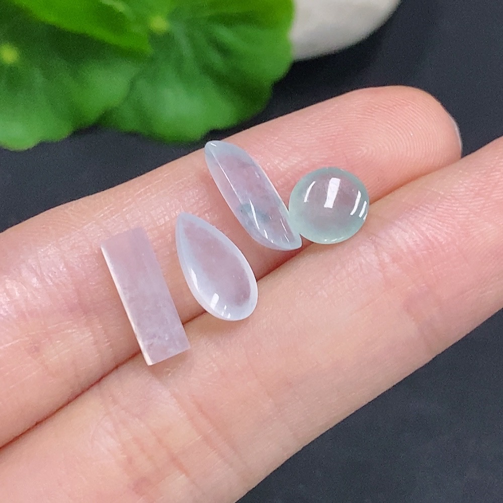 F32794310 Jadeite Inlaid Pieces Sell as a Lot