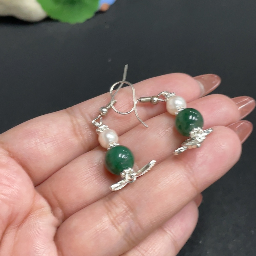 H34010710 African Emerald (Dulong Jade)