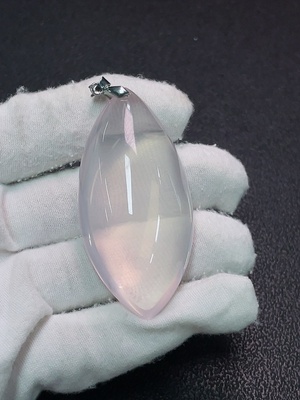 C34006209 Crystal Pendant Non-Gold Total Weight Approx. 39.14g